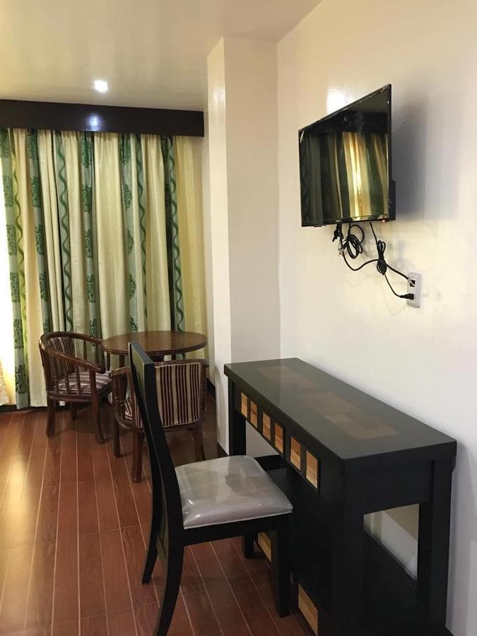 Backpacker'S Inn Roxas City Exterior foto